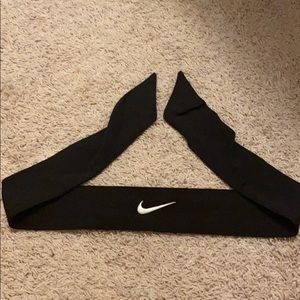 Nike Wrap Tie Headband